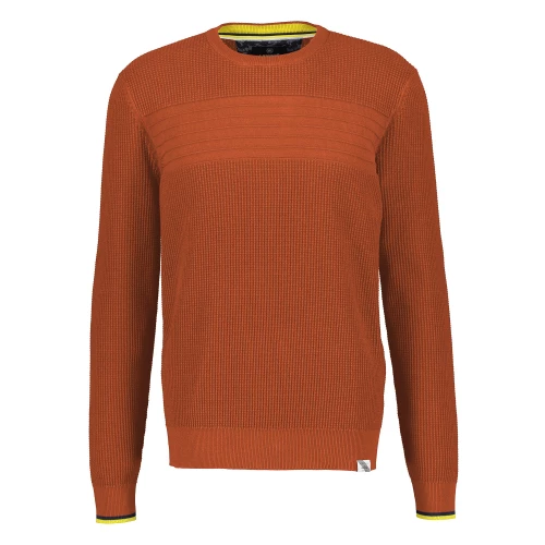 Свитер фото 1